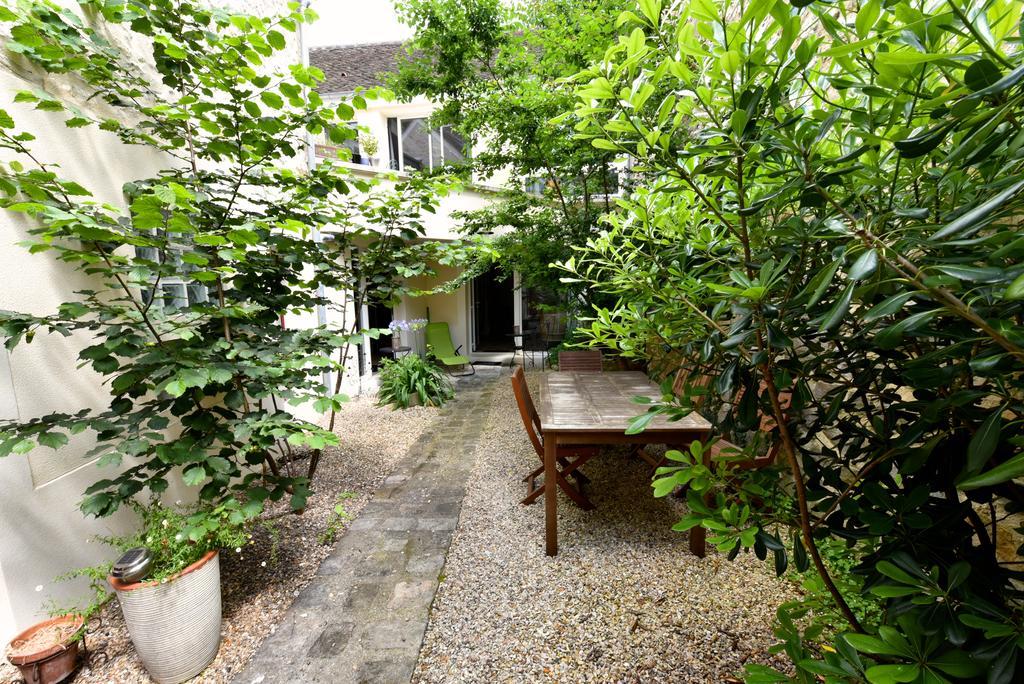 Le 3 Rue Grande Bed & Breakfast Moret-sur-Loing Dış mekan fotoğraf