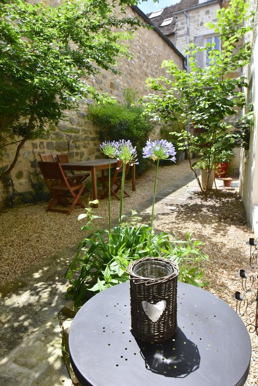 Le 3 Rue Grande Bed & Breakfast Moret-sur-Loing Dış mekan fotoğraf