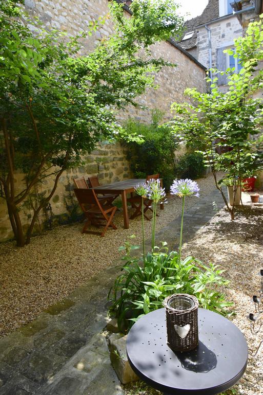 Le 3 Rue Grande Bed & Breakfast Moret-sur-Loing Dış mekan fotoğraf