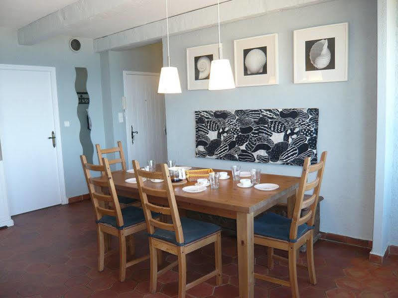 Le 3 Rue Grande Bed & Breakfast Moret-sur-Loing Dış mekan fotoğraf